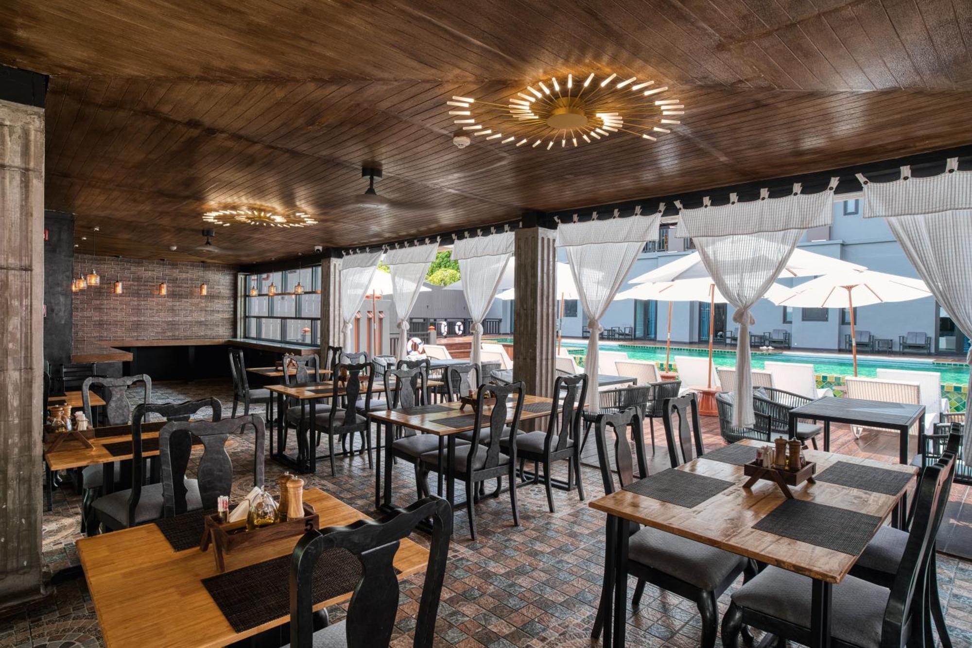 Tuana Hotels The Phulin Resort Karon Екстериор снимка