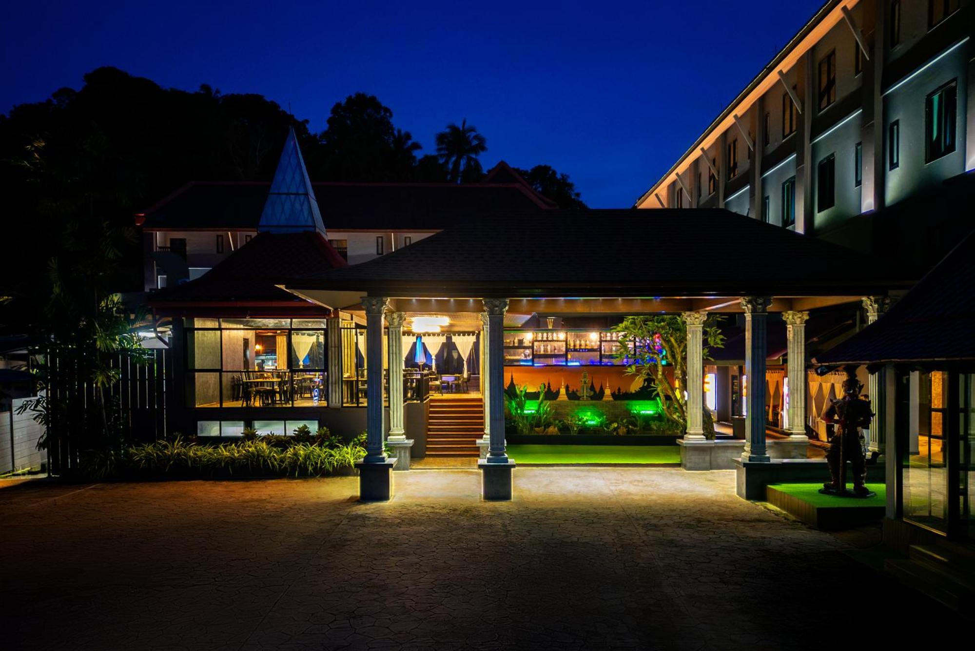 Tuana Hotels The Phulin Resort Karon Екстериор снимка